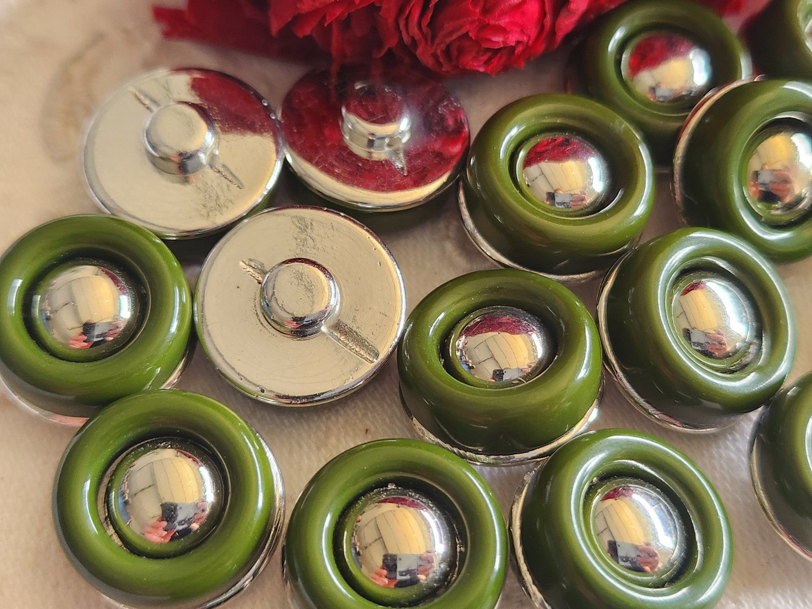 Lot 10 boutons vintage argenté vert pied 1,7 cm ref 1224
