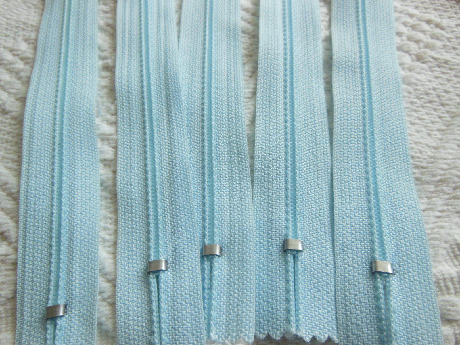 Lot  5 fermeture éclair 20 cm bleu clair  non séparable A65  creation pochette