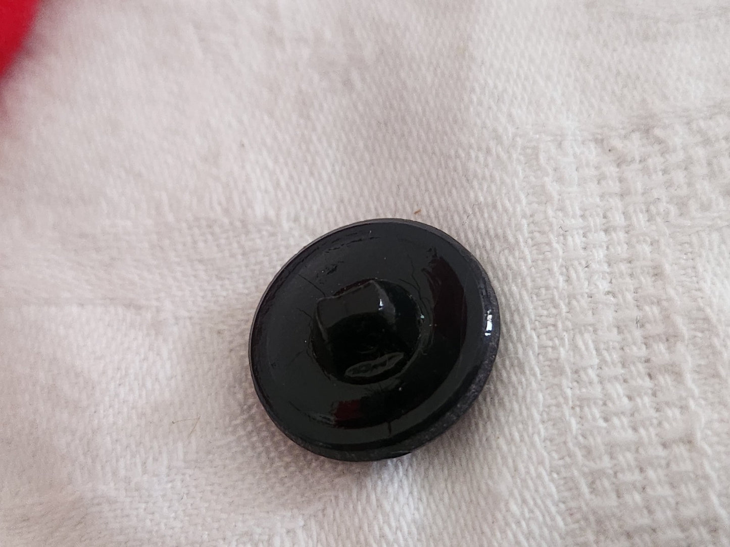 Bouton vintage en verre noir avec strass verre jaune 18 mm ou   1,8 cm G19J