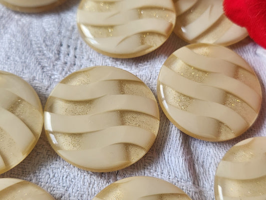 Lot 5 boutons vintage créme inclusion paillette gros pied  2,7 cm ref 5533