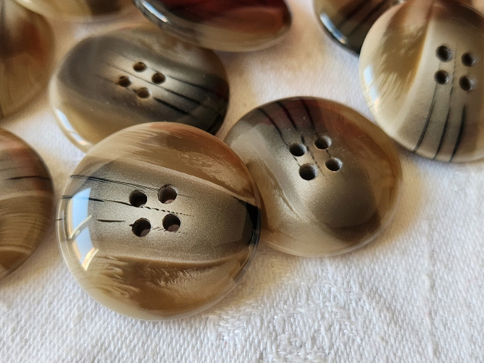 Lot 9 gros boutons vintage marron gris 2,8 cm ref 2042