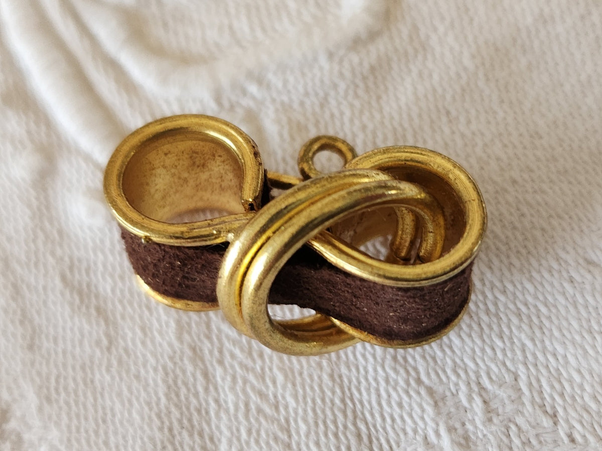 Collection bouton ancien en métal ornement parurier marron 2,6 cm D17C