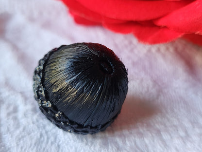Bouton ancien rafia résine noir gland volume 2,2 cm ref 3900