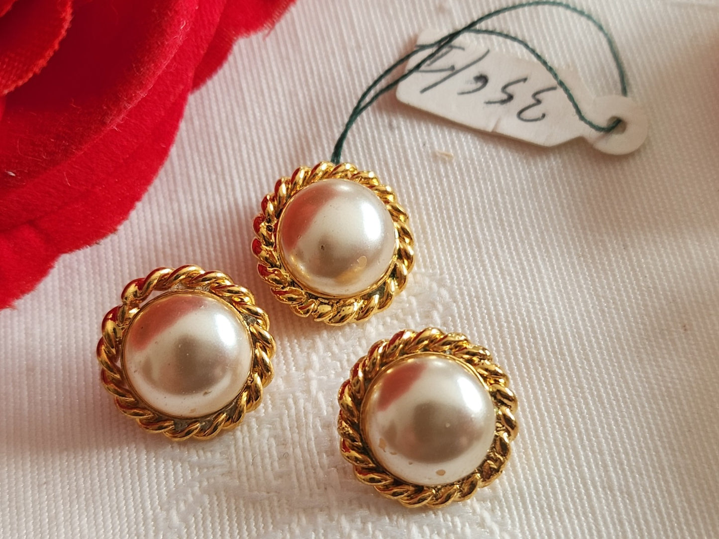 Trio boutons vintage en métal coeur nacré petit 1,3 cm pied  ou 13 mm  G7A