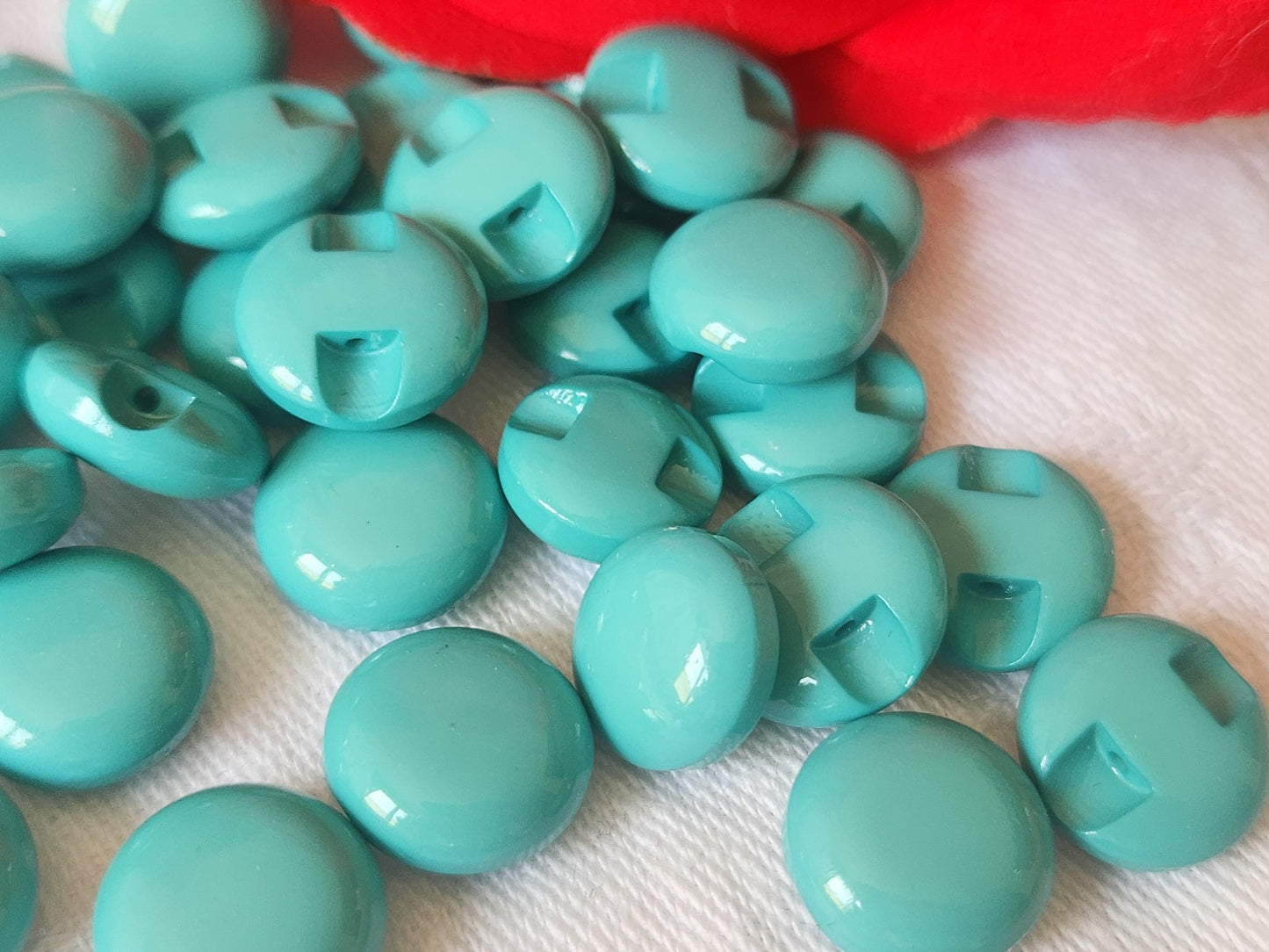 Lot 15 boutons vintage turquoise bleu pied 1,2 cm ref 1511