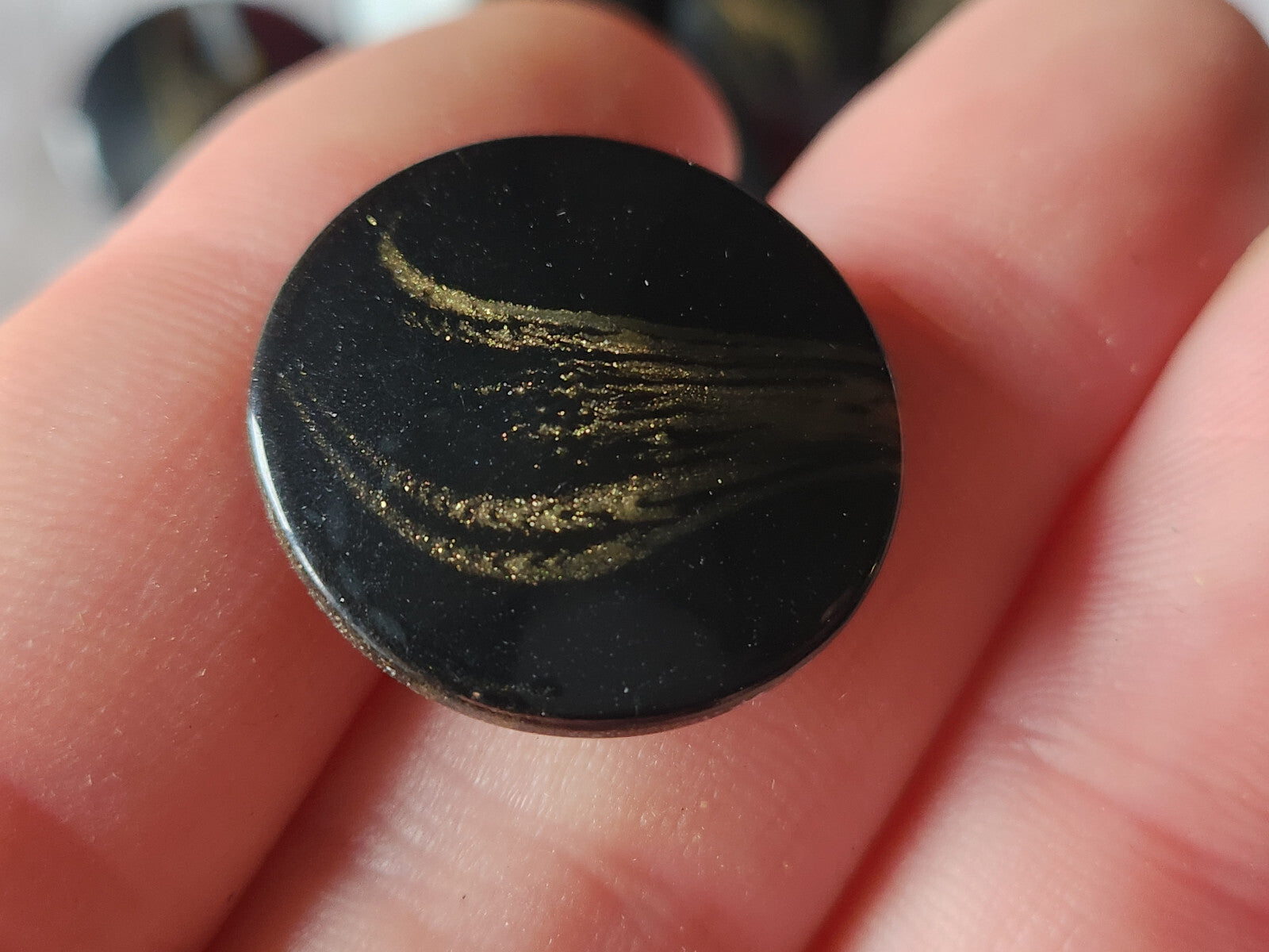 Lot 6 boutons vintage noir scintillant paillette  pied 2,2 cm ref 3360