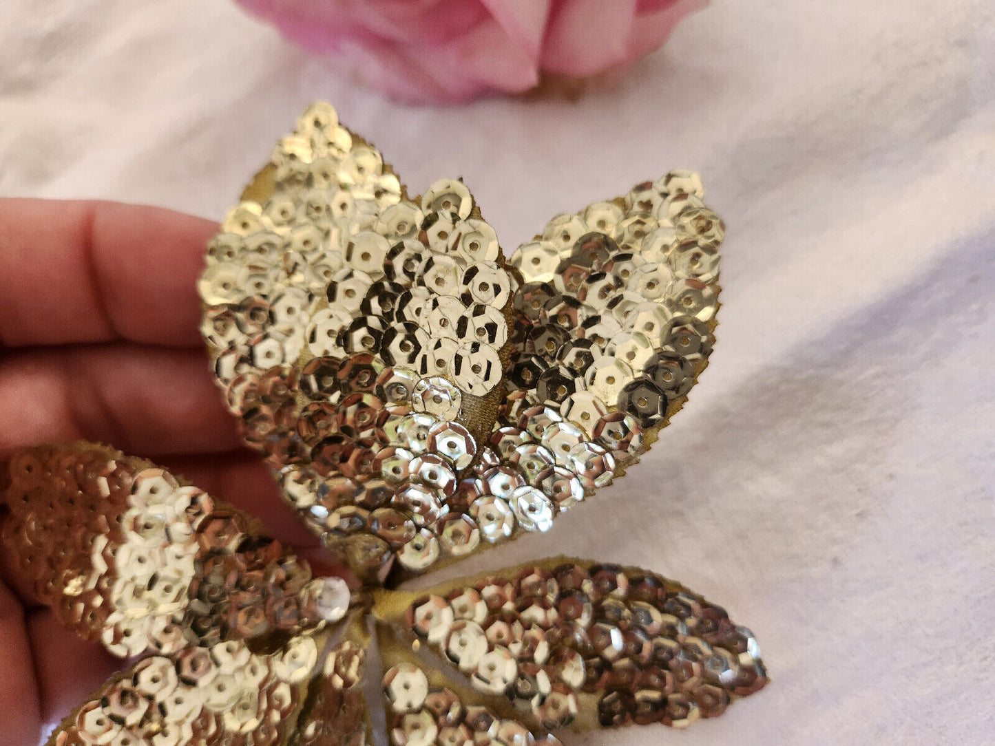 Ancien ornement chapeau vintage  modiste fleur montée sur broche 12 cm T0-15