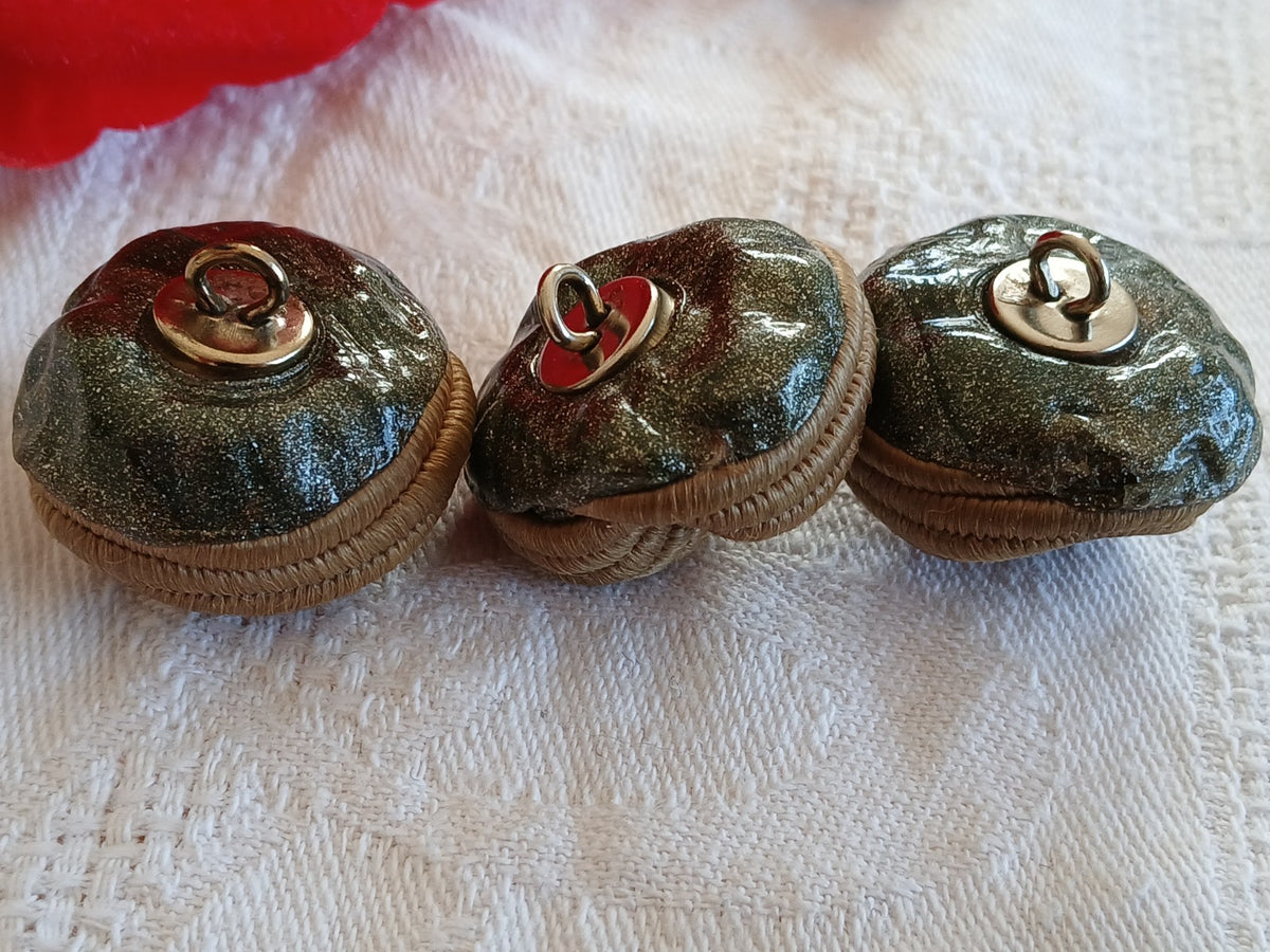 Trio gros boutons anciens passementerie vintage marron 2,6 cm ref 6452