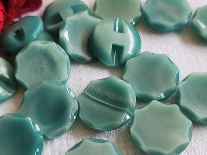 Lot 9 boutons vintage bleu travaillé pied plat 1,7 cm  ref 1412