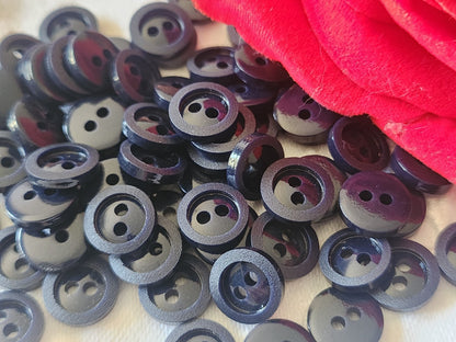 Lot 35 mini boutons vintage bleu foncé  à trous 1 cm ref 6107