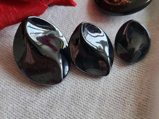 Trio boutons anciens en verre hématite gris métallisé diamètre différent D10K