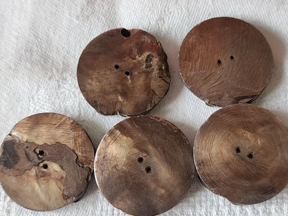 Lot 5 gros boutons anciens en nacre marron sculpté ciselé 2,8 cm ref 1618