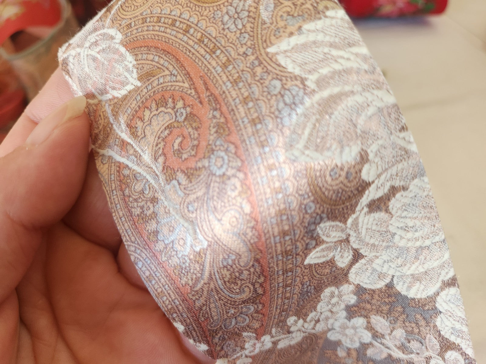 Large galon ruban vintage motif relief 6,6 cm 4 métres 20 superbe B9
