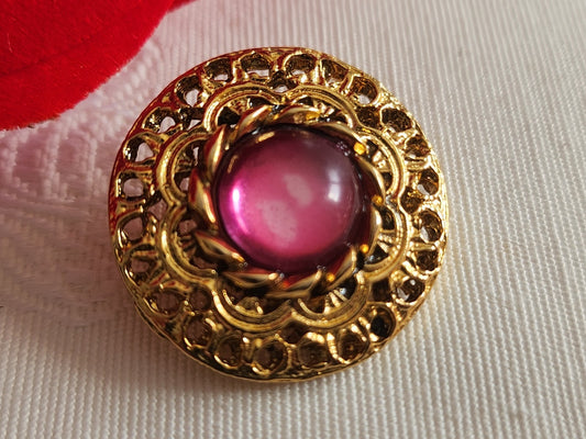 Gros bouton vintage métal doré cœur effet strass rose 2,4 cm  ou 24 mm  ref 6304