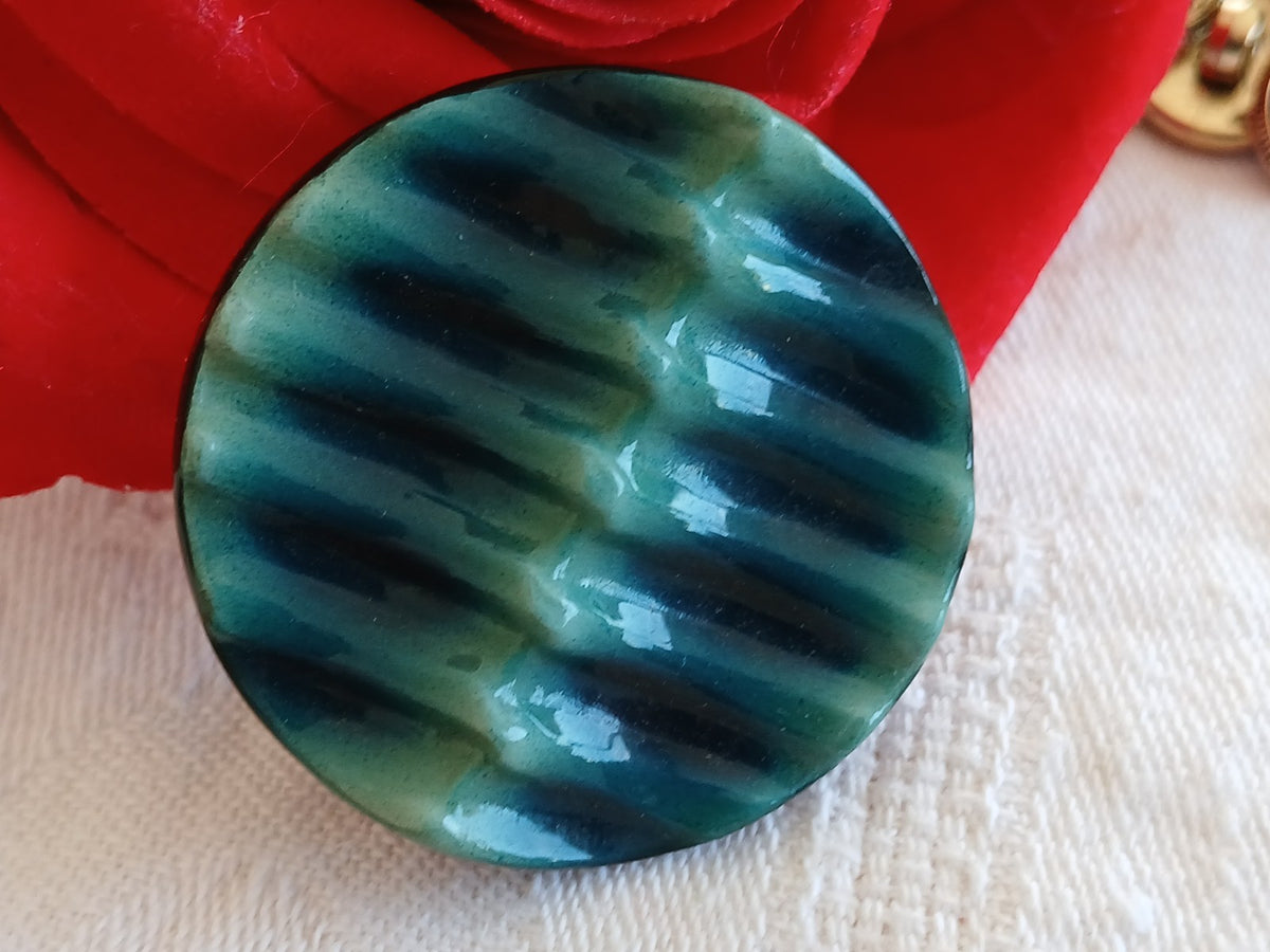 Gros bouton ancien en celluloïd superbe pied vert/bleu  3,7 cm  ref 6459