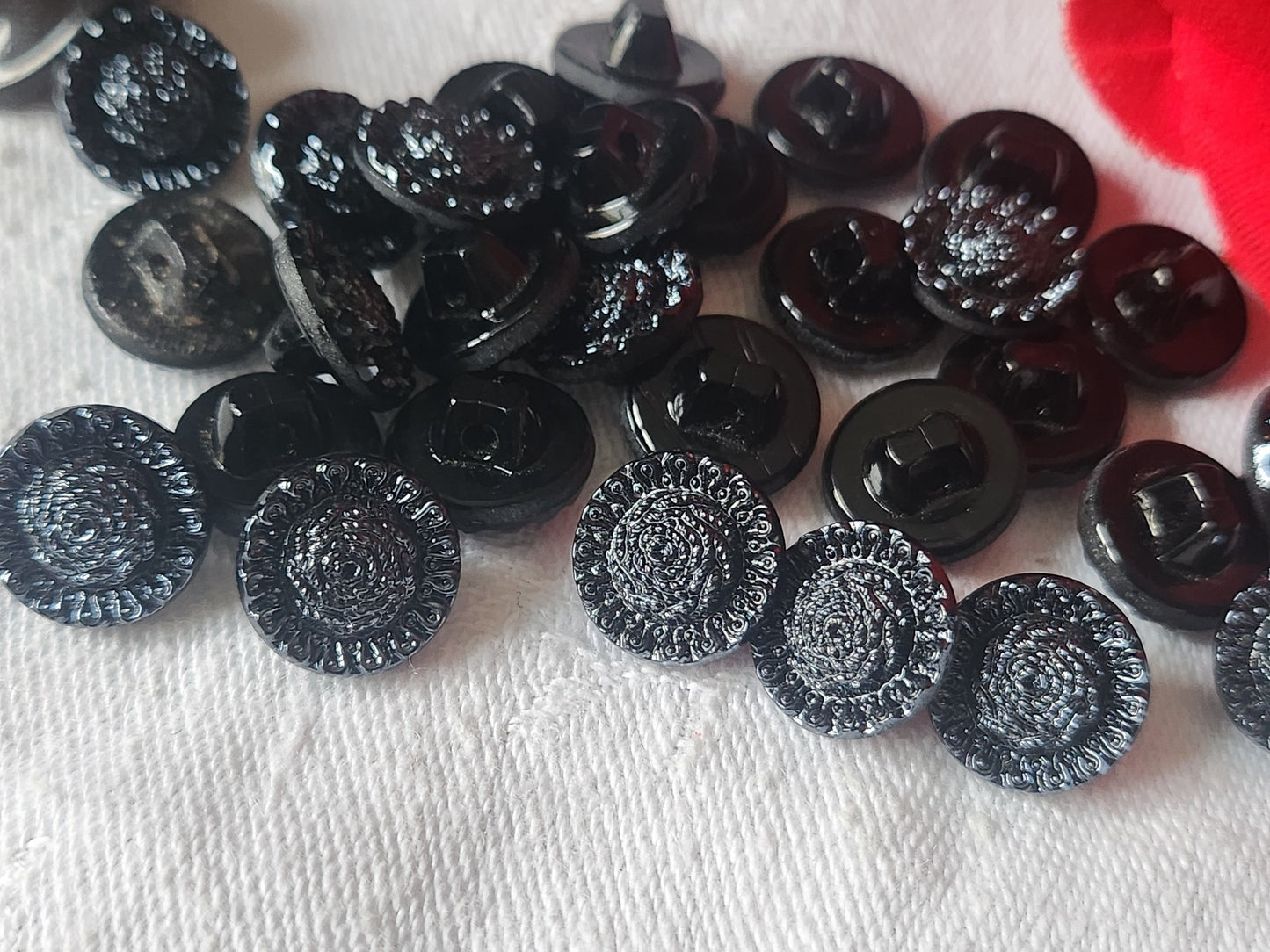 Lot 6 boutons vintage en verre petits argenté 1,1 cm pied ref 3824