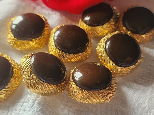 Lot 6 boutons vintage doré marron pied résine 2 cm ref 3199