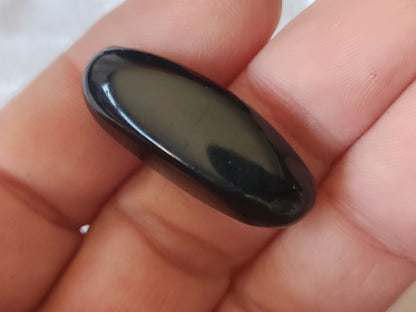 Ancien bouton en celluloid noir long 3,3 cm sur 1,4 cm G17N
