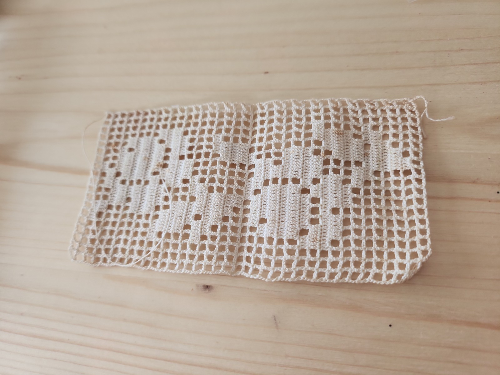 Incrustation ancienne application dentelle rectangulaire 12 sur 6,3 cm T1-11
