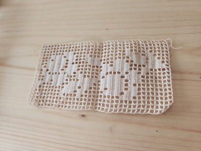 Incrustation ancienne application dentelle rectangulaire 12 sur 6,3 cm T1-11