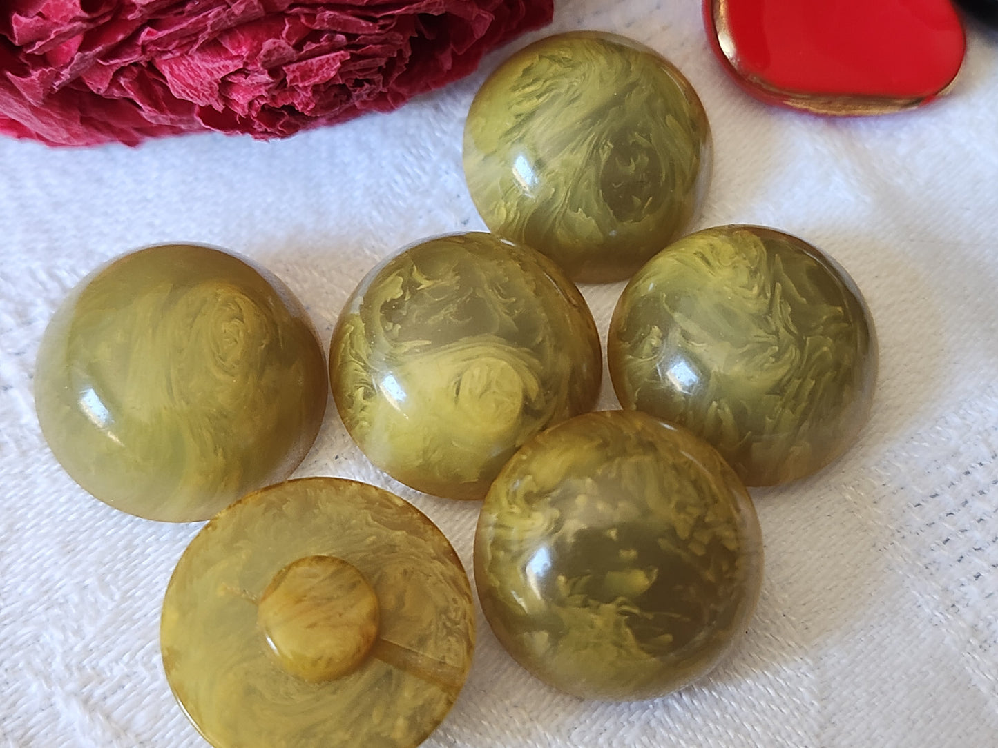 Lot 6 superbes boutons anciens vert jaspé pied 1,9 cm ref 5278