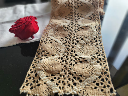 Ancienne dentelle large épaisse bi  blancentre deux  2 mètres  sur 16,5 cm B6