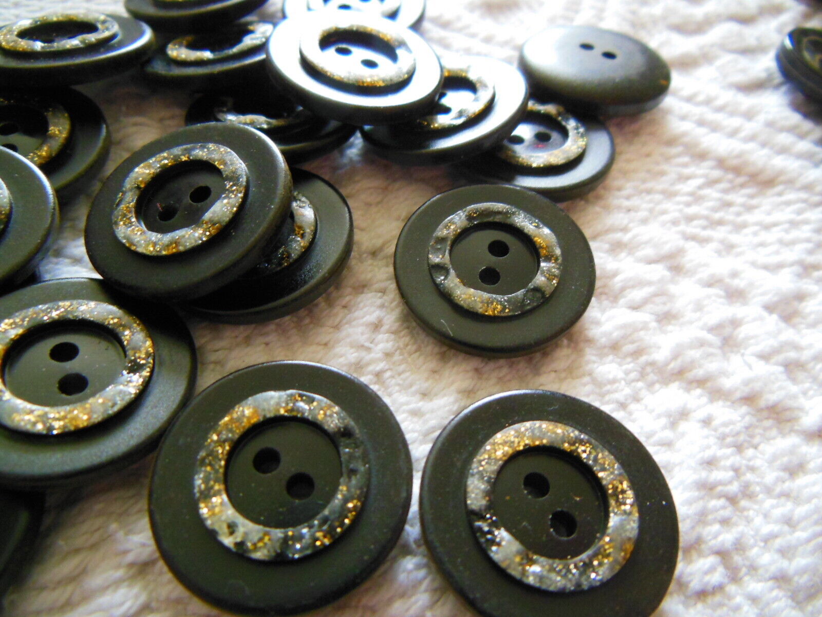 Lot 12  boutons vintage noir paillette effet usé diamètre 1,9 cm  ref 5930