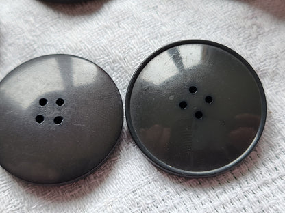 Lot 6 gros boutons vintage gris  bombé à trous veste 2,8 cm ref 908