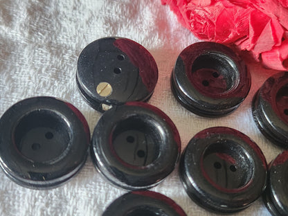 Lot 16 boutons vintage noir haut épais vis trous 1,8,cm ref 3178