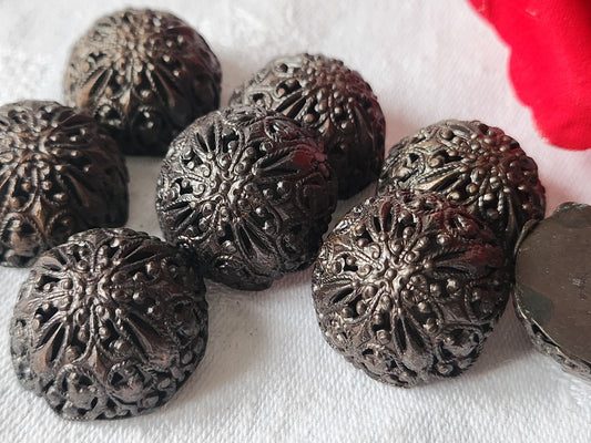 Lot 6 boutons vintage métal dentelle filigrame originaux main 2,3 cm ref 1543