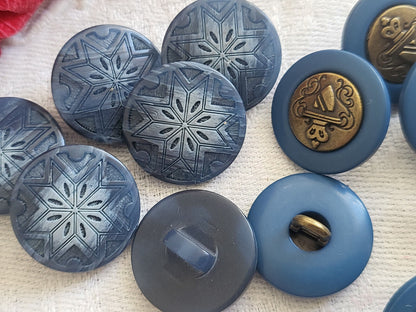 Lot 12  boutons vintage bleu  2 séries à pied 1,8 cm ref 5491