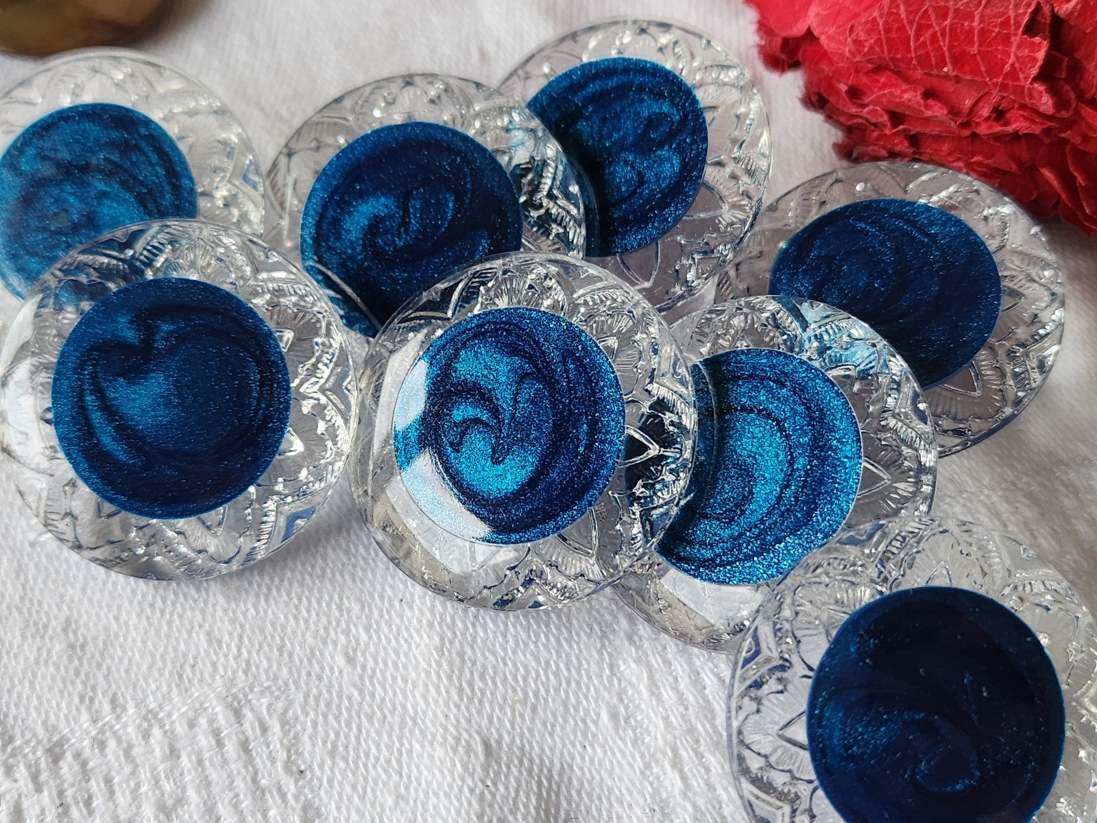 Lot 6 gros boutons vintage coeur bleu scintillant transparent 2,8 cm ref 3660