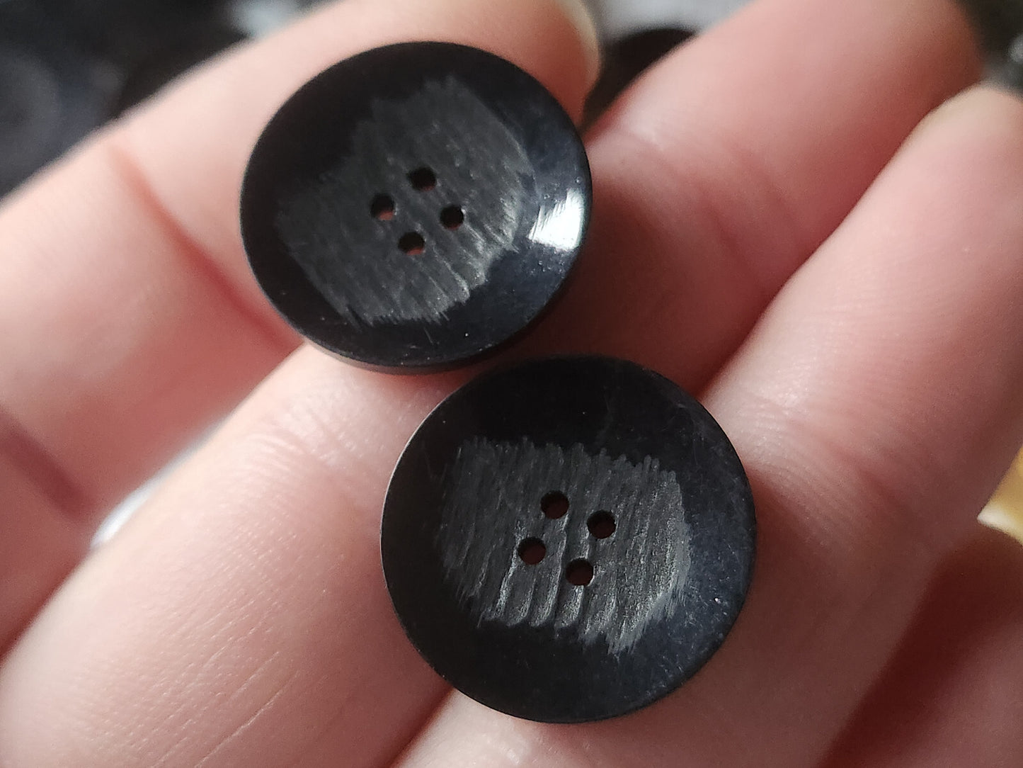 Lot 12 boutons vintage incurvé noir contraste mat lumineux 2 cm ref 474
