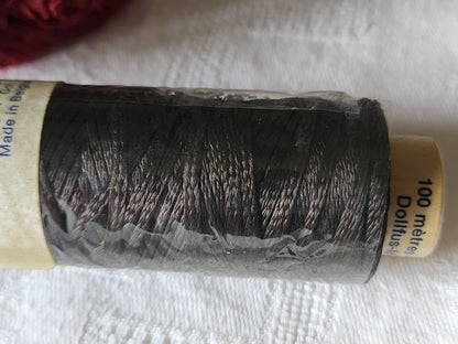 Grosse bobine ancienne fil soie artificielle" rayonne broderie marron foncé  DMC