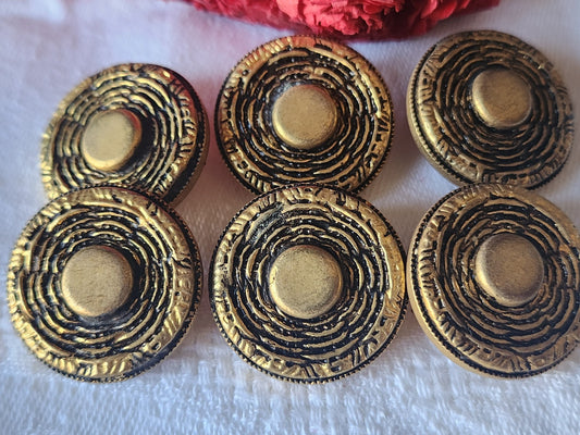 Lot 6 gros boutons vintage en métal doré travaillé 2,5 cm ref 5402