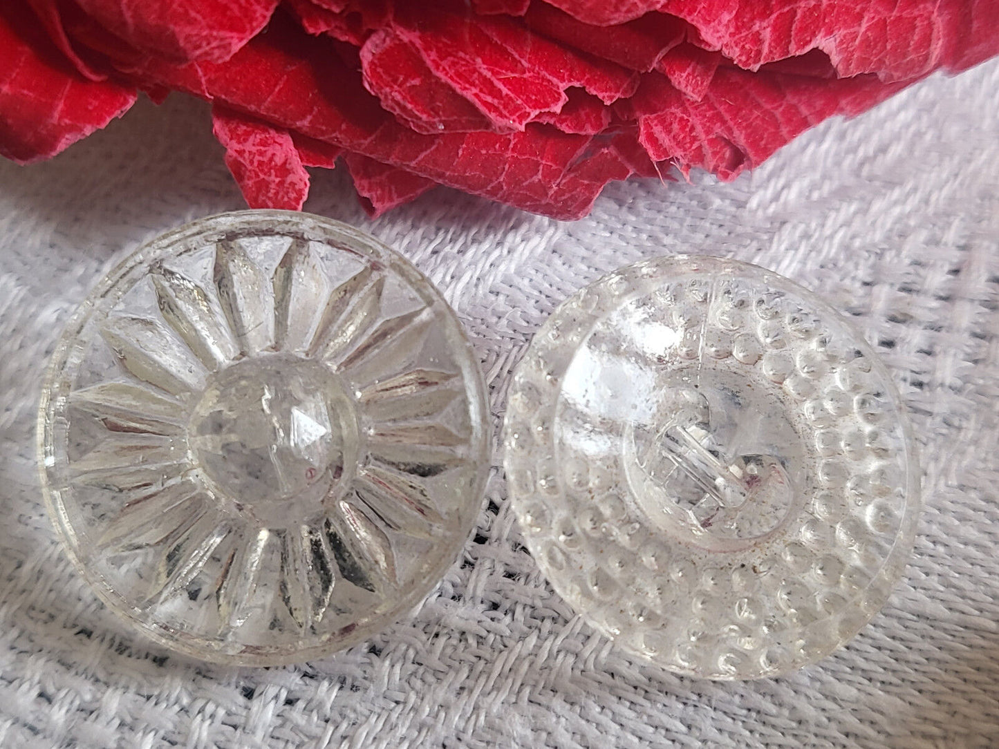 Duo boutons anciens en verre transparent à pied travaillé 1,8 cm D11B