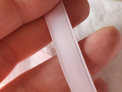 Ruban fin ancien nylon violet épais 10 mètres sur 1 cm modiste mercerie B5 n°23
