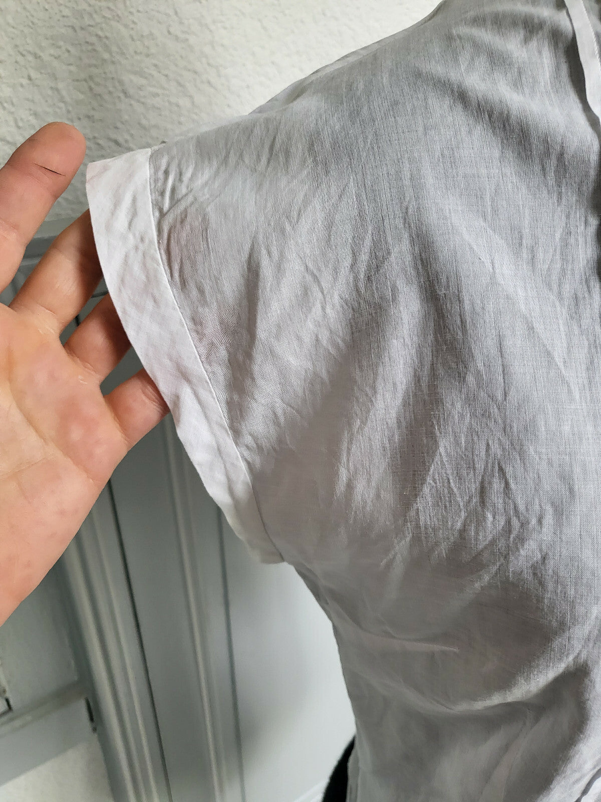 Chemisier vintage très fin dentelle plis religieux taille 38? B1