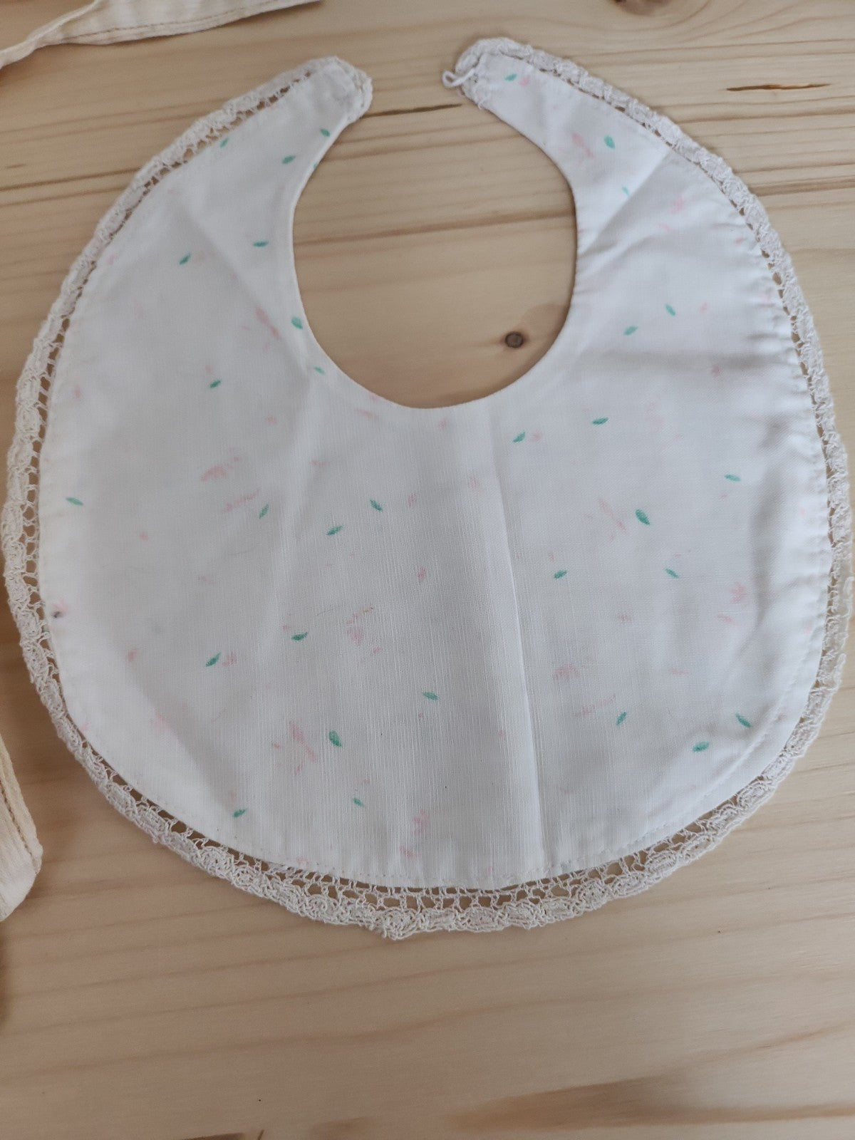 Lot 22 bavoirs anciens bebe poupée vintage à nettoyer B4
