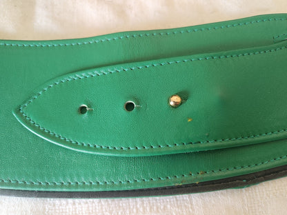 Ceinture ancienne vintage large verte jolie 72 cm à 76 cm A4