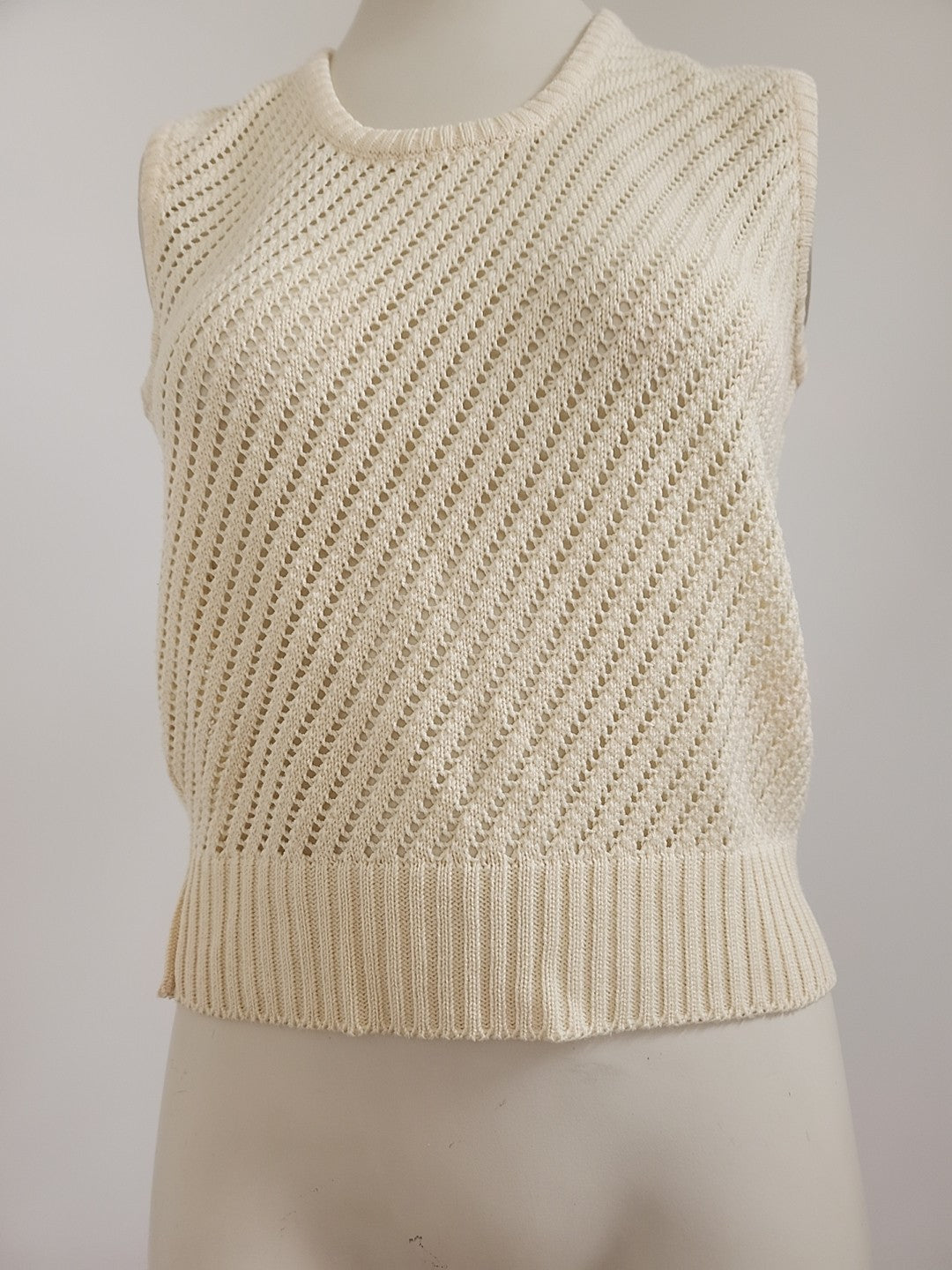 PUR VINTAGE ancien débardeur croché ajouré creme surpull 36/38  ref portant