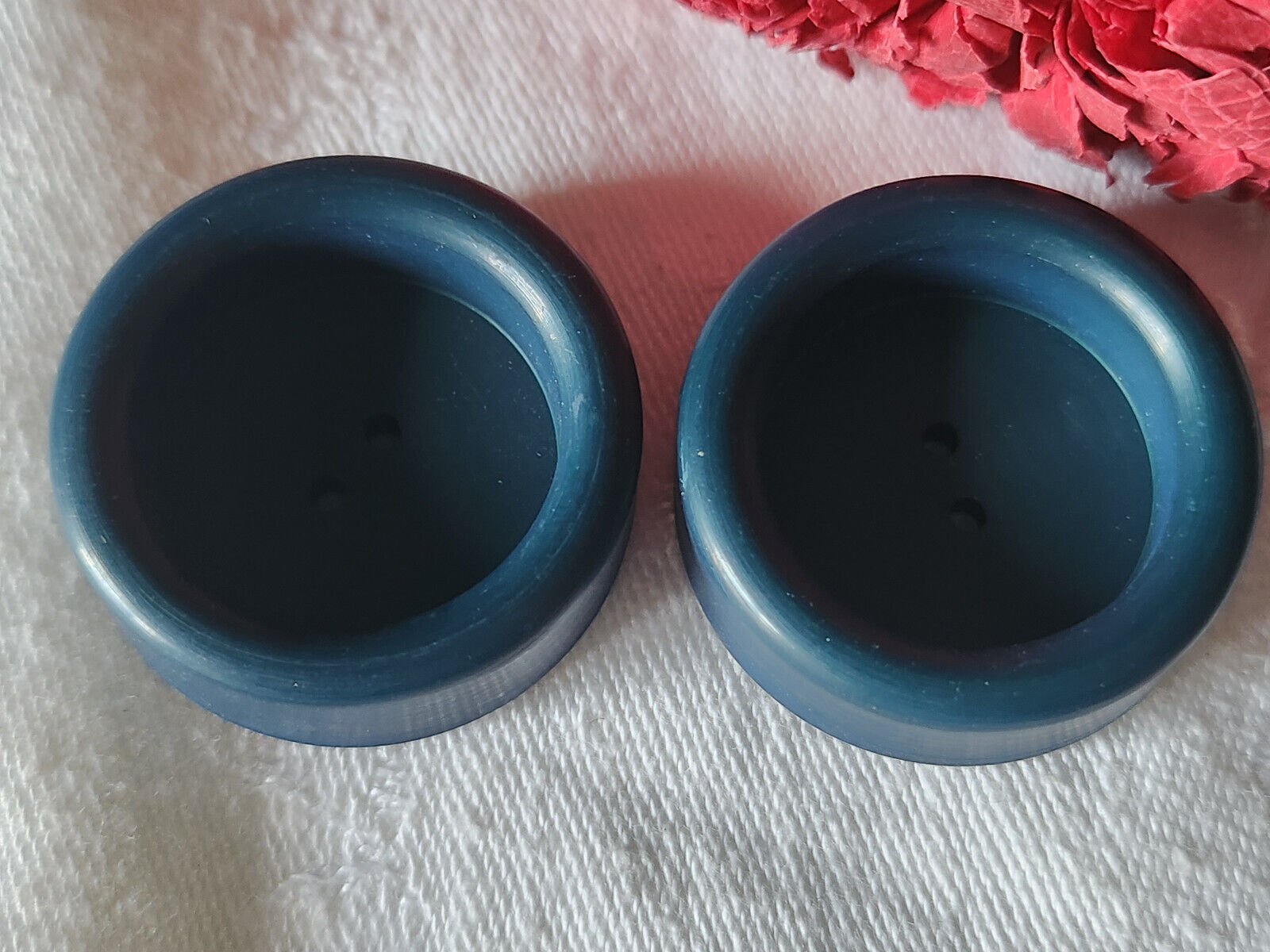 Duo gros boutons vintage bleu  gris mat trous bord  3,3 cm ref 3397