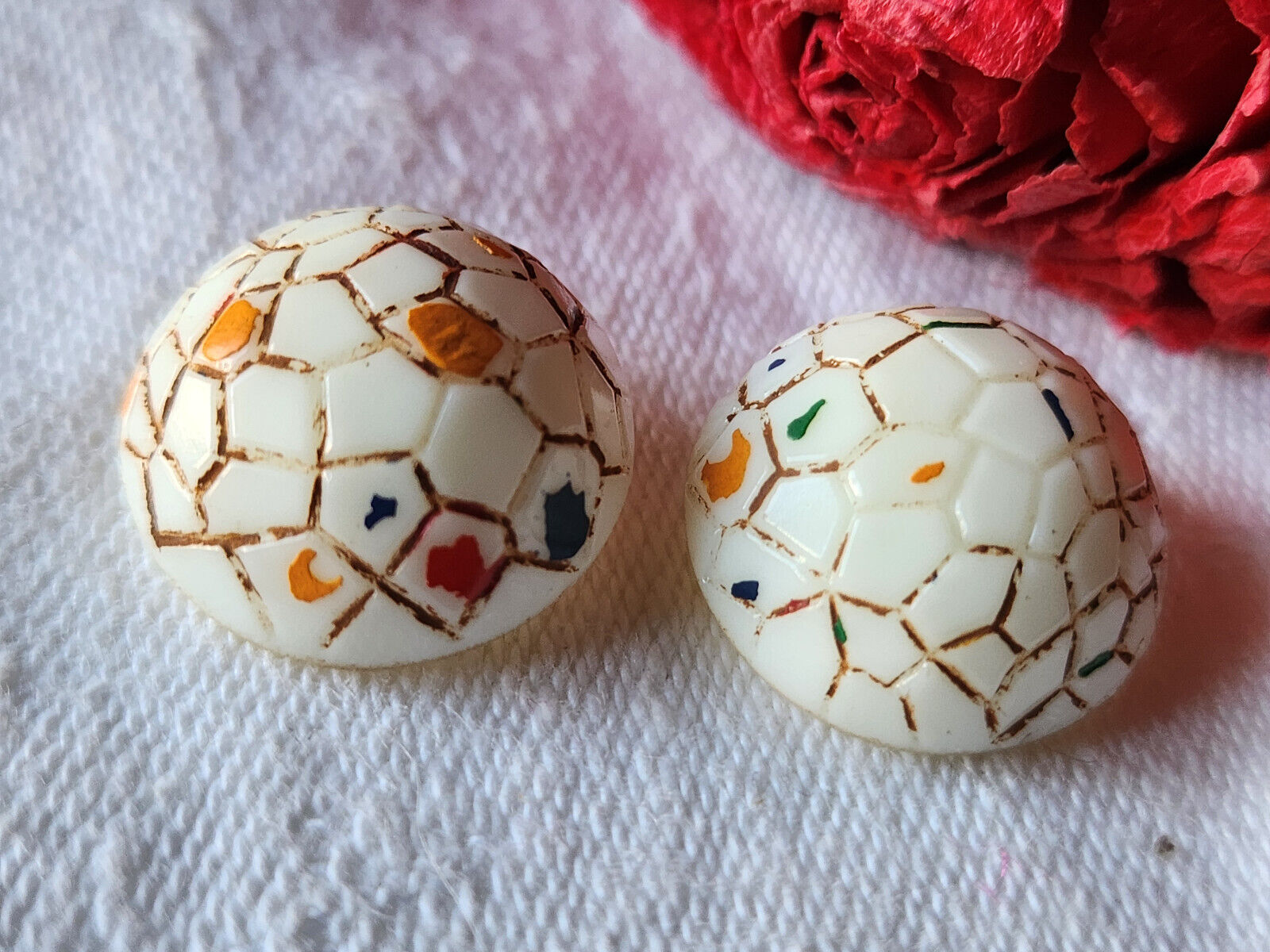 Duo boutons anciens en verre peint effet craquelé 1,8 cm pied D9L