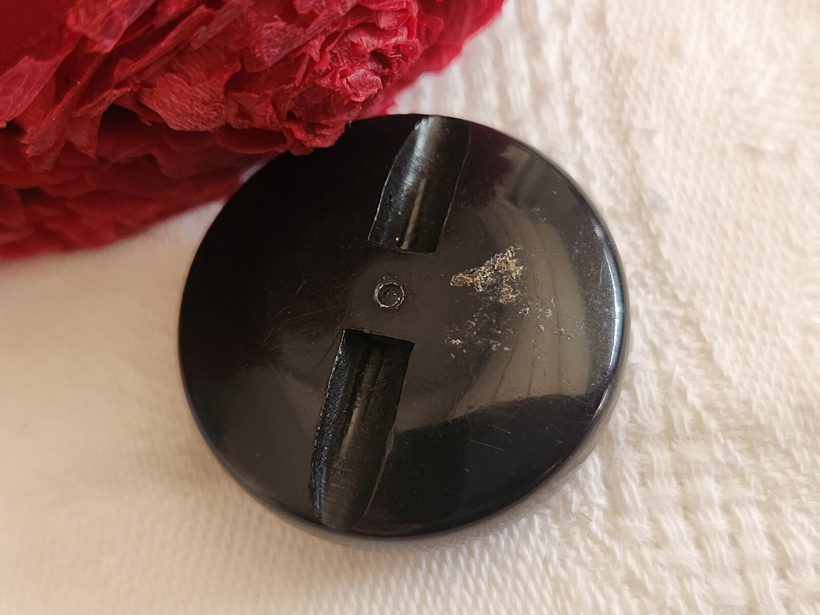 Bouton vintage parurier collection resine strass noir bijoux  2,6 cm ref 0090