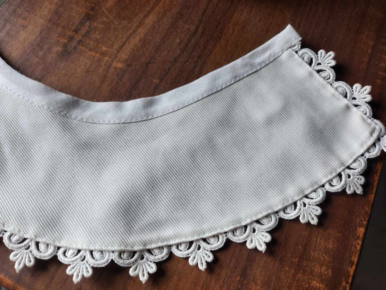 Ancien col motif  dentelle tissu tramé vintage B1-8