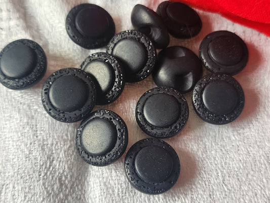Lot 13 boutons vintage noir petit mat bord brillant pied 1,2 cm ref 3106