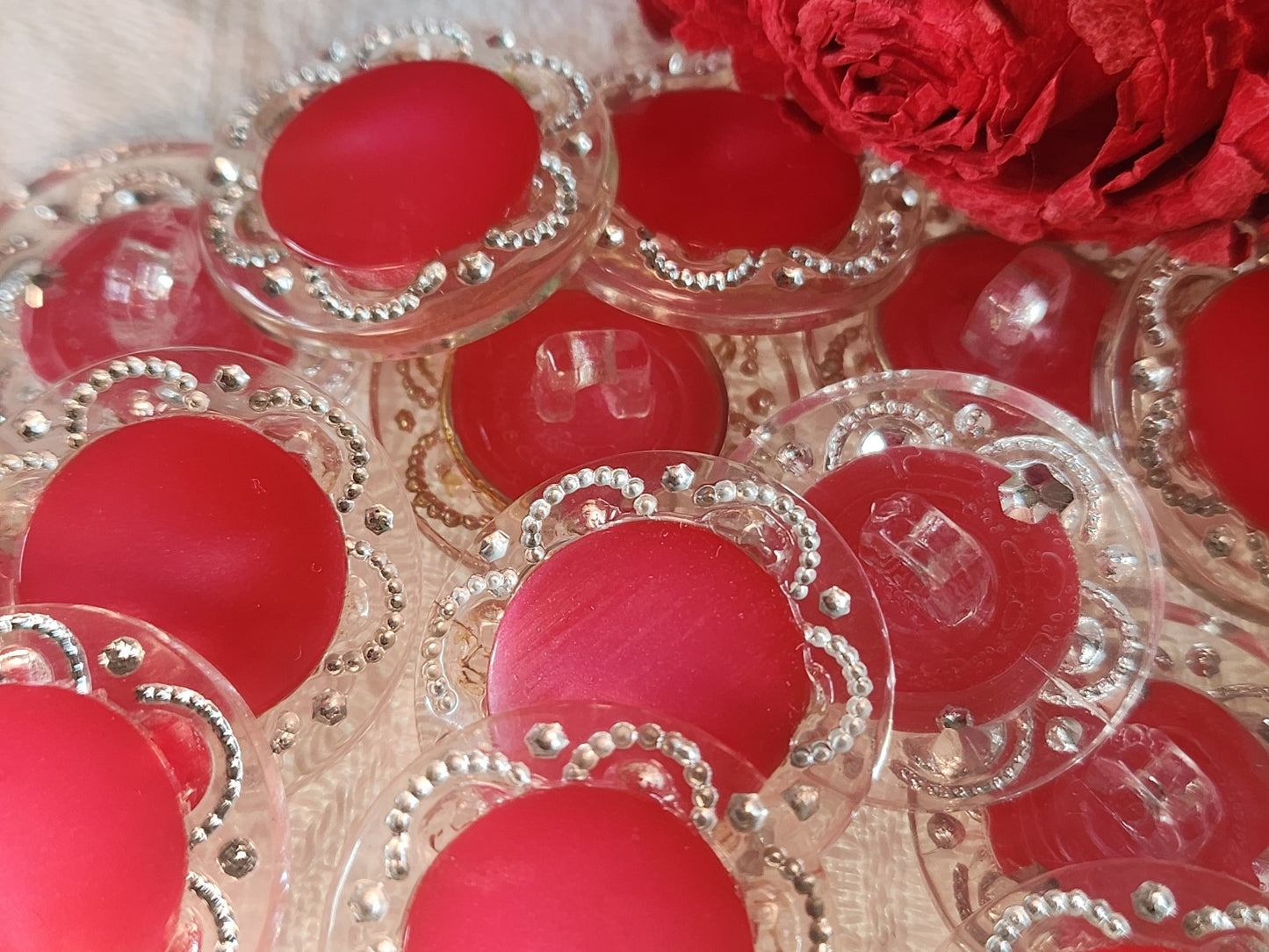 Lot 6 boutons vintage à pied transparent coeur rose 2,3 cm ref 2780