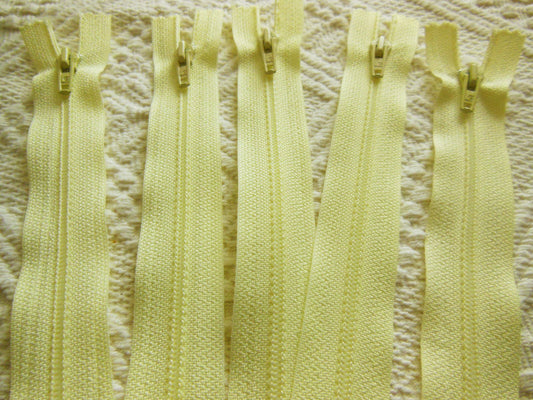 Lot 5 fermeture éclair 20 cm jaune pale non- séparable A52 création pochette