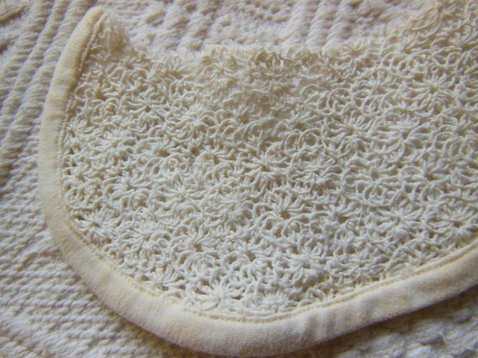 Col ancien bebe poupée enfant  jolie fleur  création couture T2-31