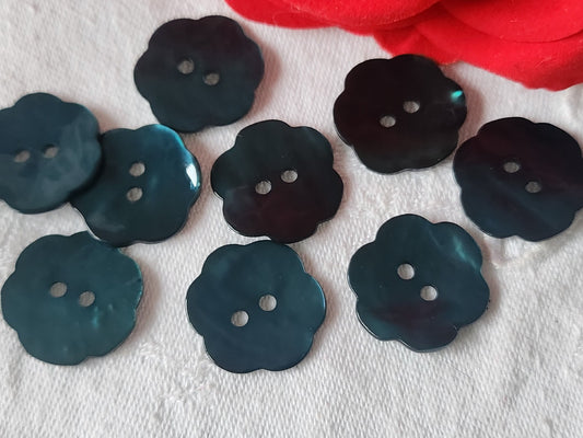 Lot 9 boutons vintage en nacre bleu/vert  fleur trous 2 cm ref 1309